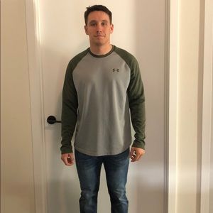 Grey Under Armour long sleeve